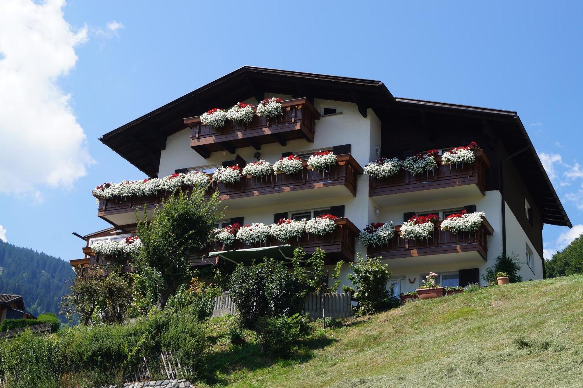 Gaestehaus Hoeck Schruns Eksteriør billede